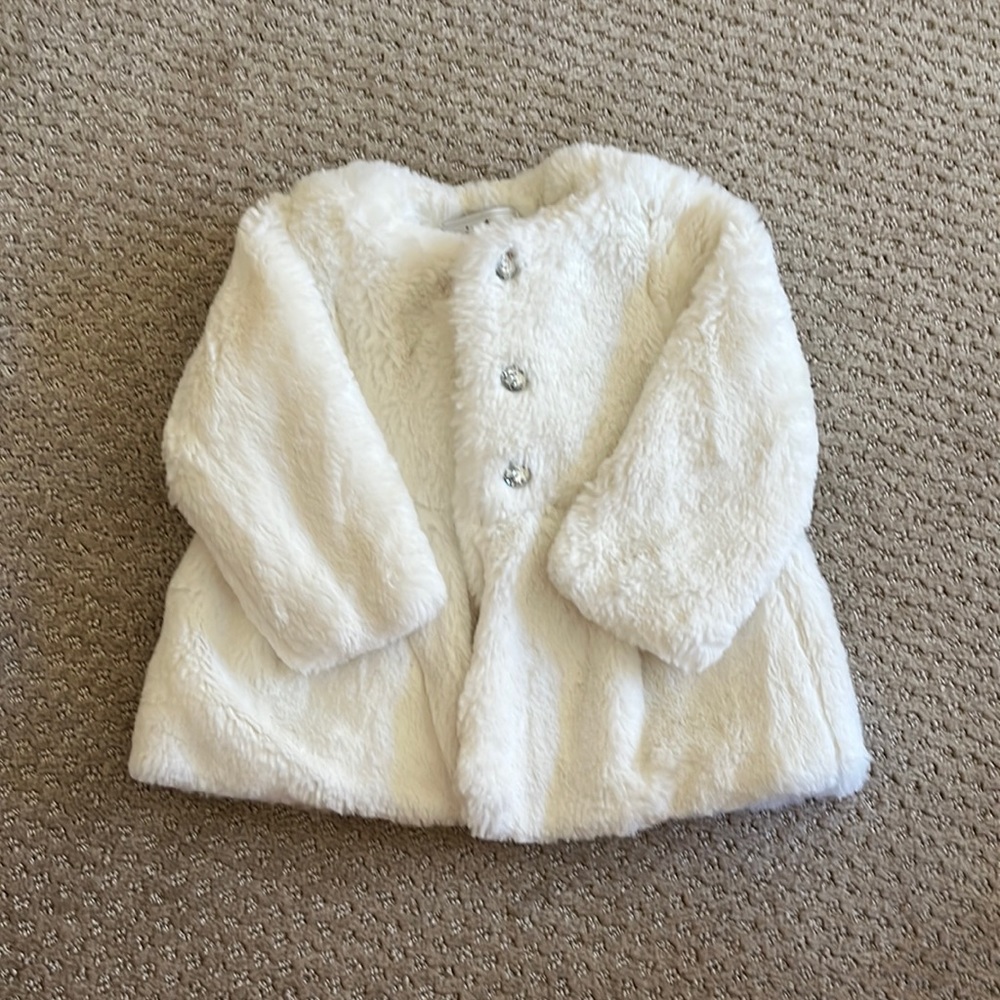 Gymboree white 6-12 months pea coat fur